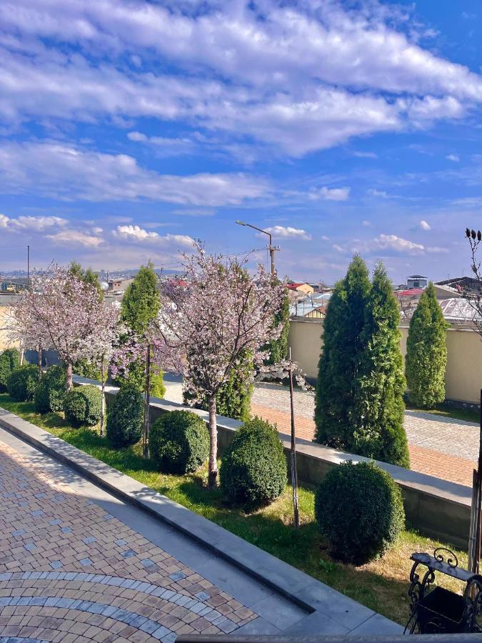 Bien Hotel Yerevan Exterior photo