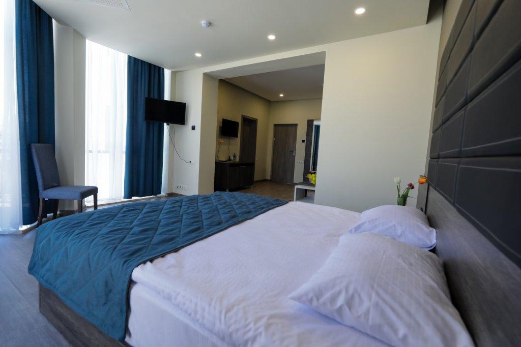 Bien Hotel Yerevan Exterior photo