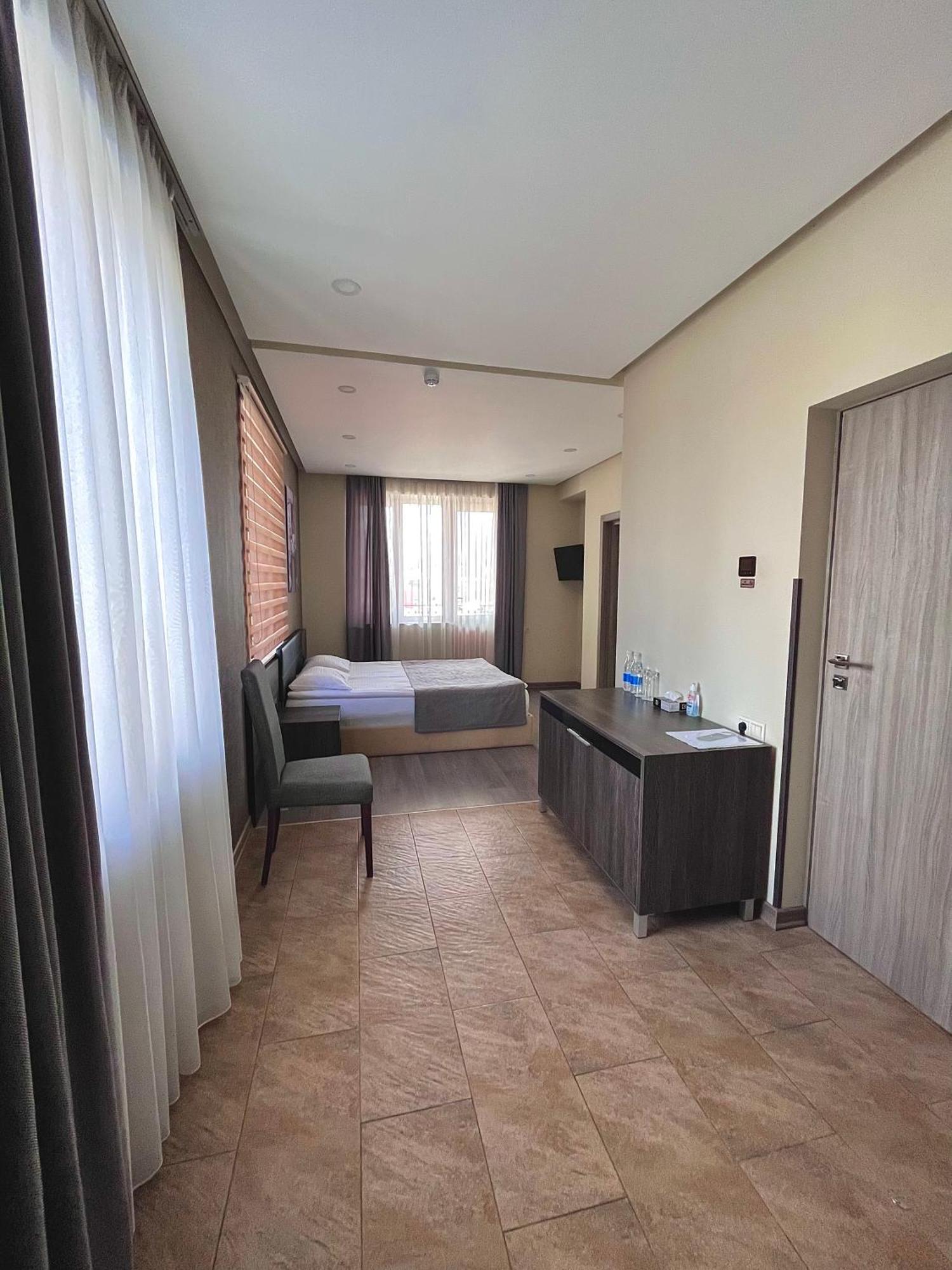 Bien Hotel Yerevan Exterior photo