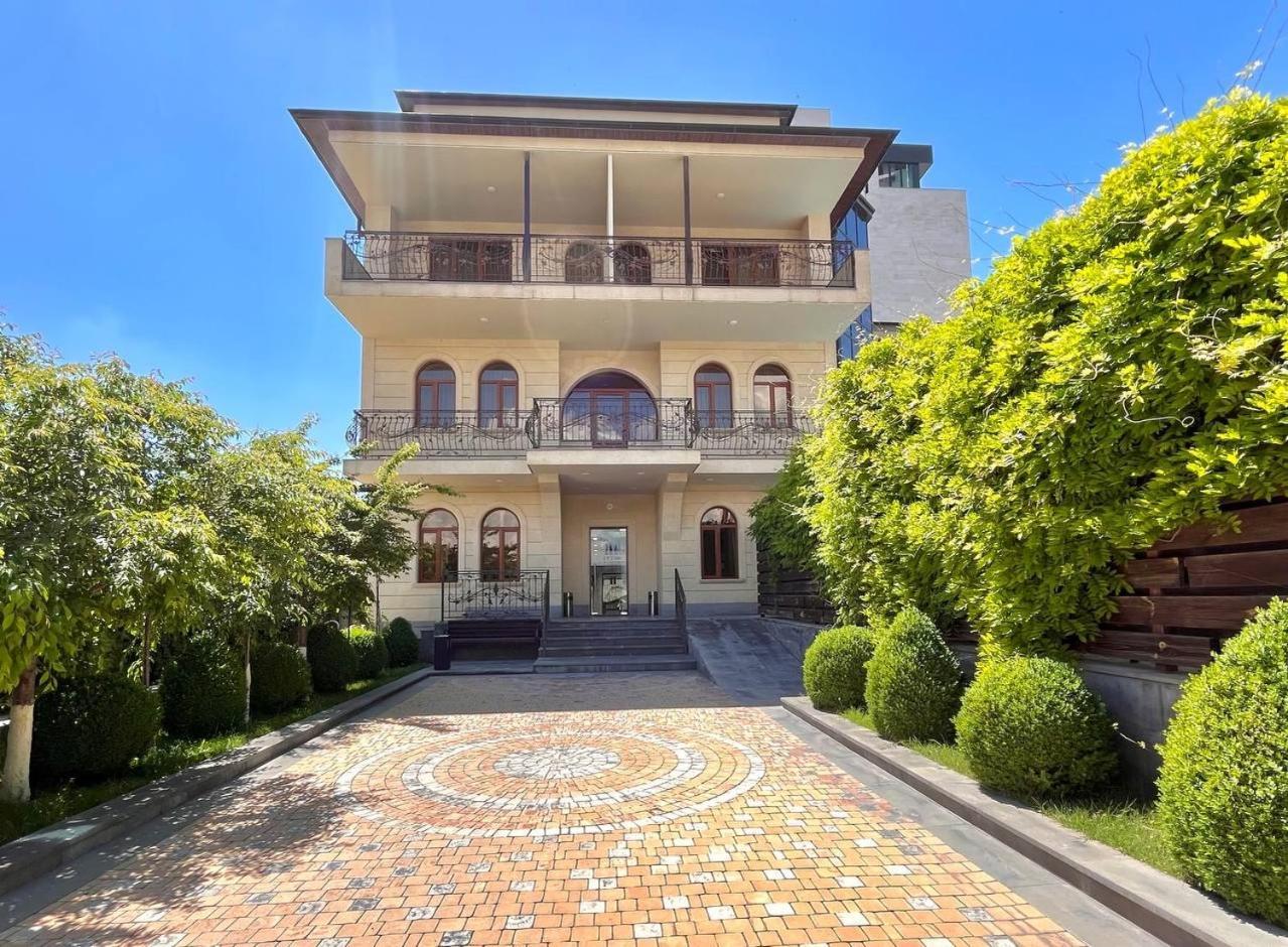 Bien Hotel Yerevan Exterior photo